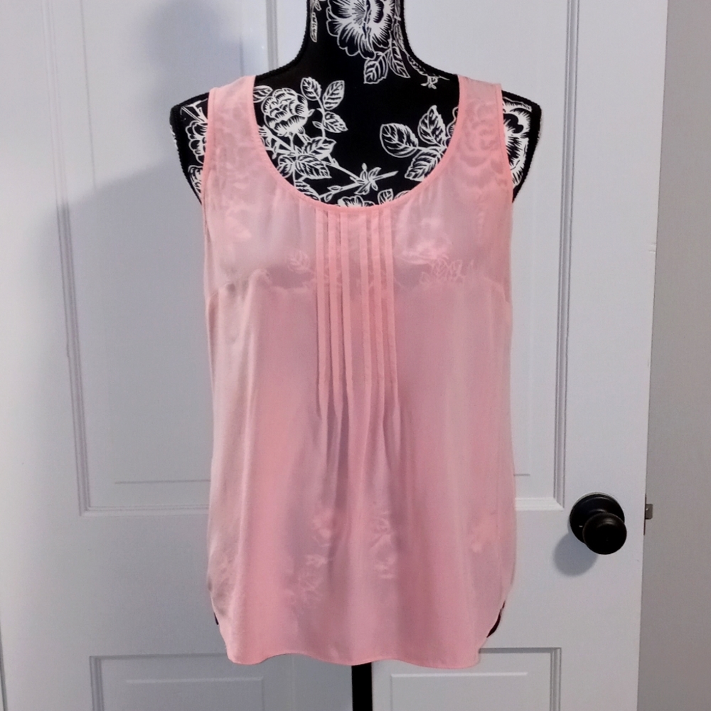 ⭐Lilly Pulitzer⭐ - Dahlia Top